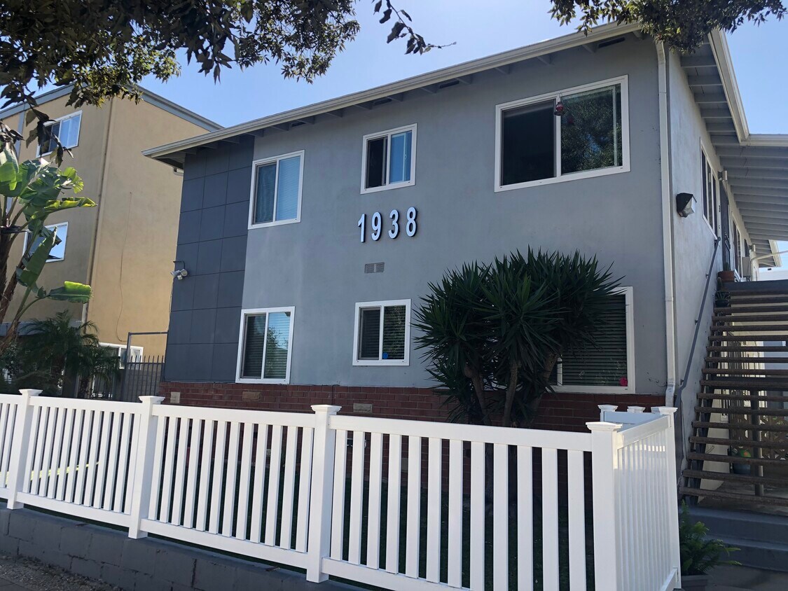 Exterior - 1938 Euclid St