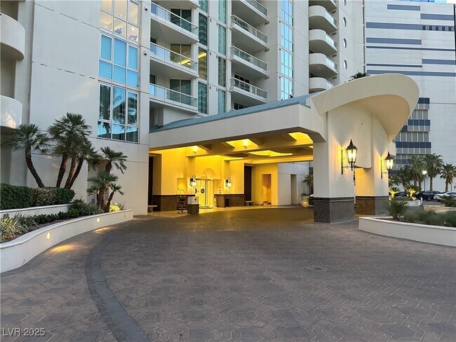Foto del edificio - 2877 Paradise Rd