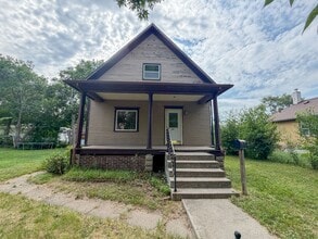Building Photo - 609 N Edmunds St