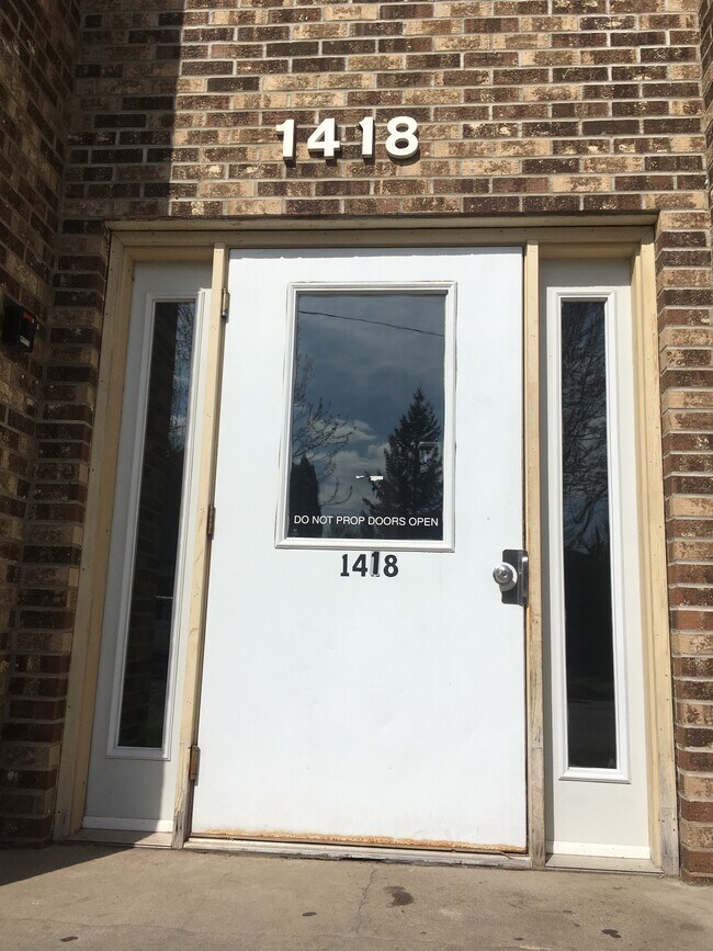 Foto del edificio - 1418 10th St