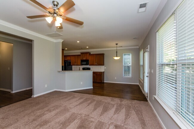 Building Photo - 13319 Pierre Reverdy Dr