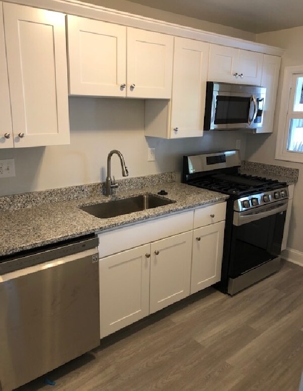 Building Photo - 7486 Rabon Ave