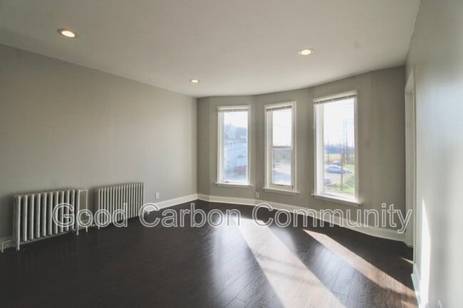 Foto del edificio - 765 Oliver St