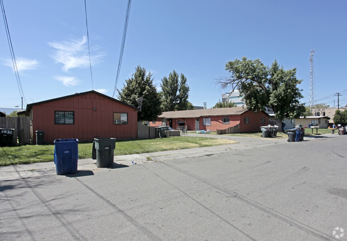 Building Photo - 1505-1517 Orlando Way