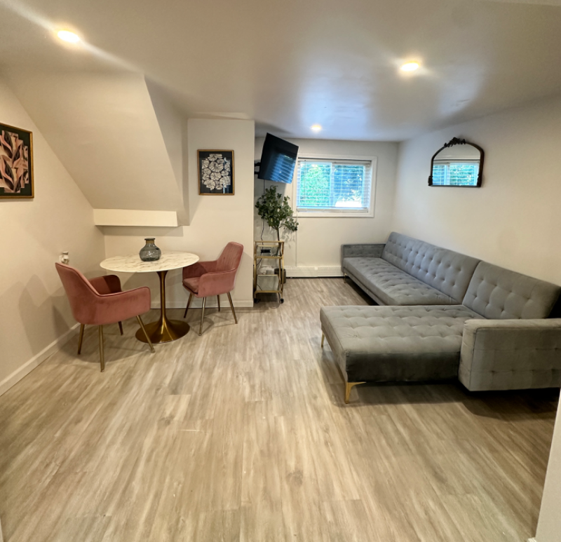 Foto principal - 210 Colonial Springs Rd