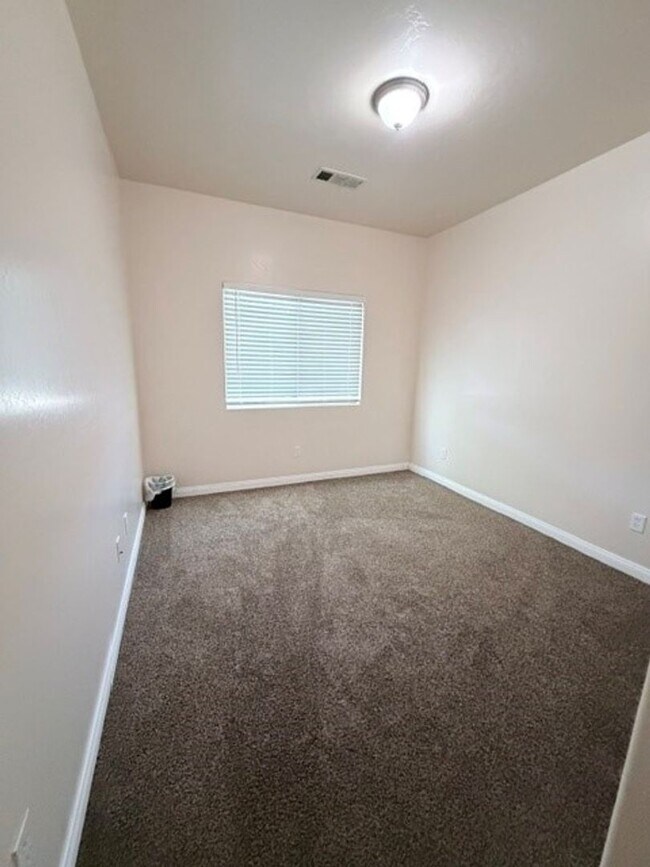 Foto del edificio - 3603 Chisholm Trail Ave