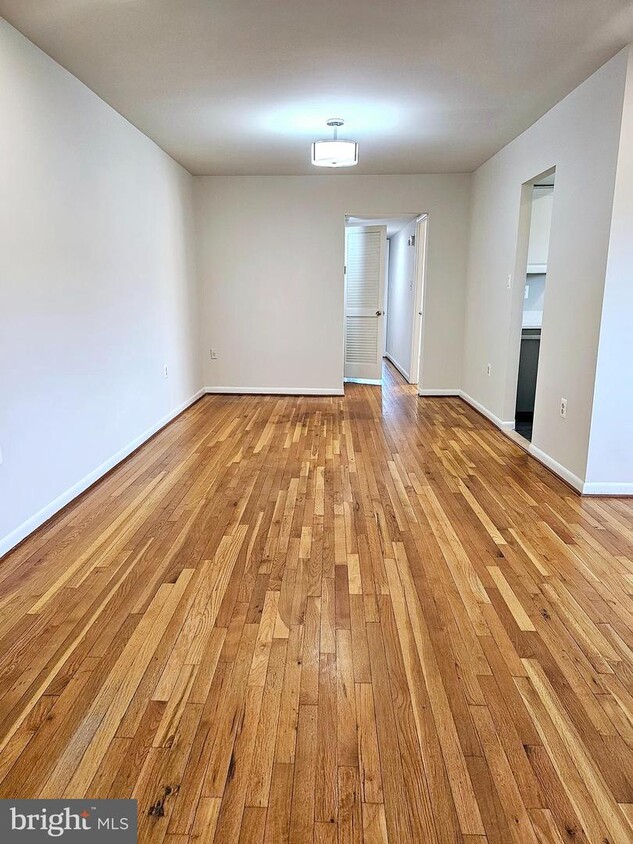 11607 Elkin St Unit 102, Silver Spring, MD 20902 Room for Rent in