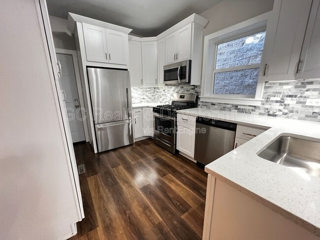 Foto del edificio - 1439 N Artesian Ave