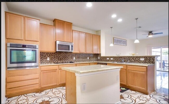 Building Photo - 1109 Renaissance Trail
