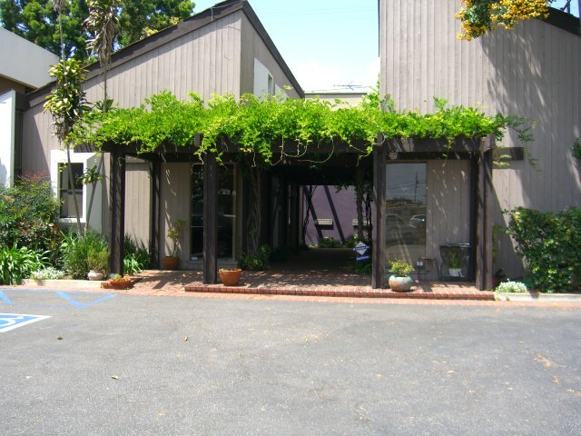 Primary Photo - 3359 Linden Ave