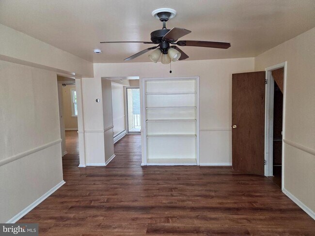 Foto del edificio - 15 W Plumstead Ave