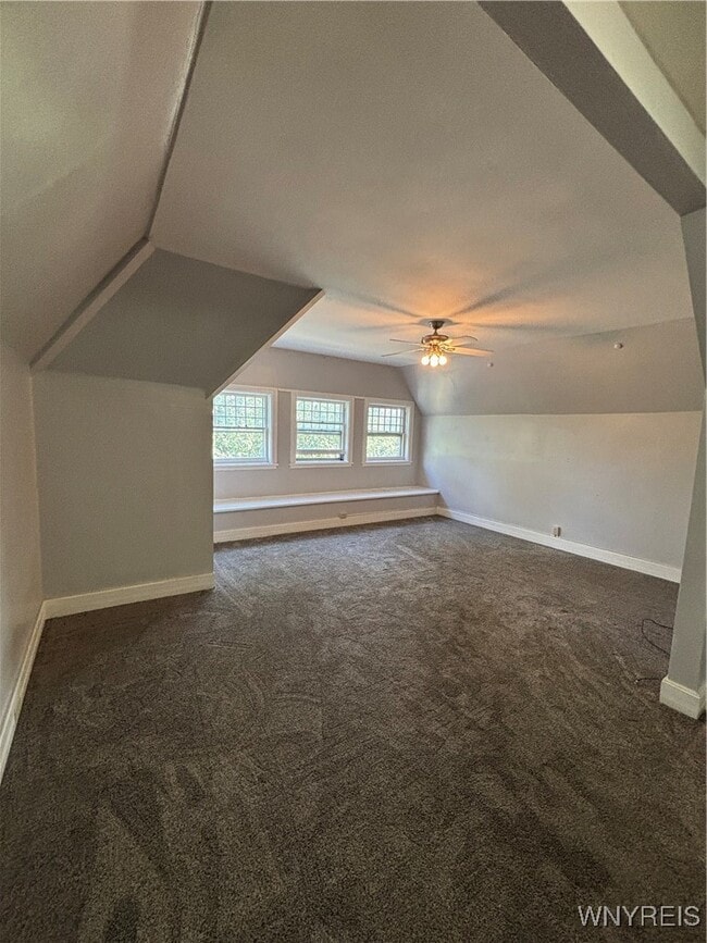 Building Photo - 42 Richmond Ave