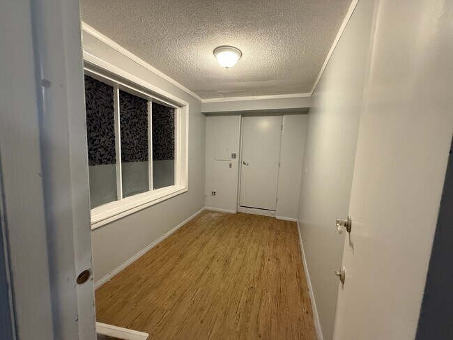 Foto del edificio - 368 Summerhill Rd