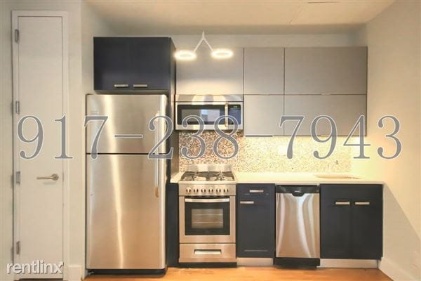 Building Photo - 145 S 4th St