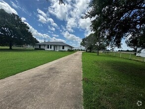 Building Photo - 11072 Foutch Rd