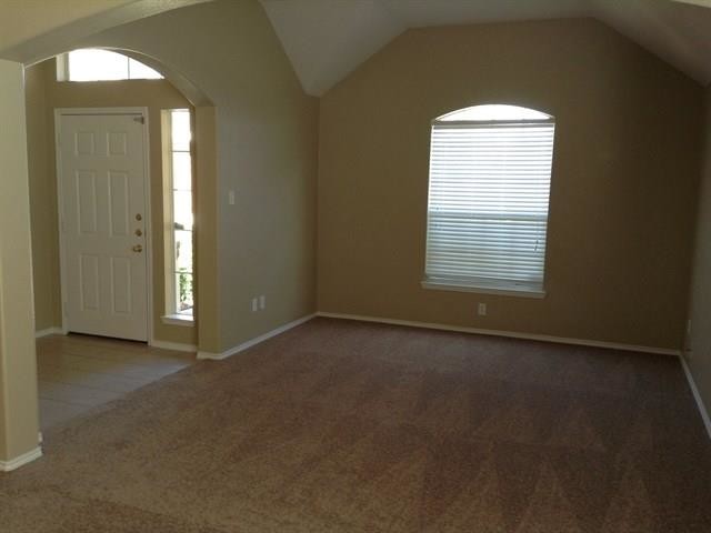 Foto del edificio - 901 Chestnut Ln