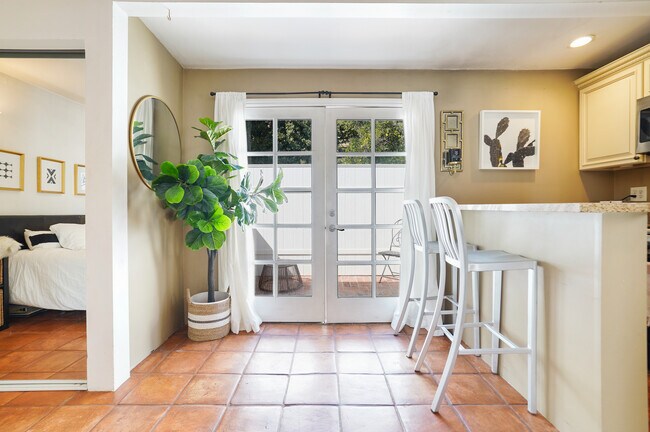 Foto del edificio - 13249 Bloomfield St