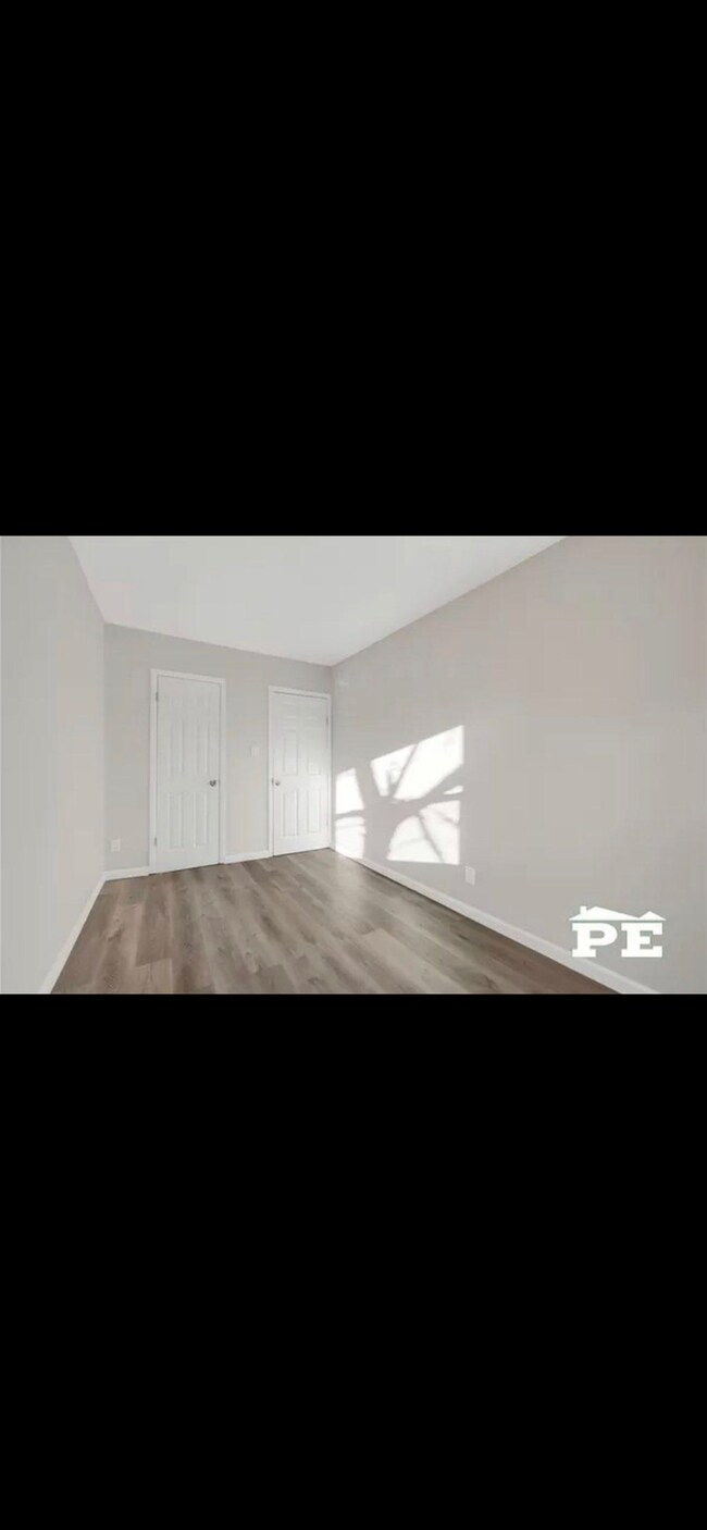 Foto del edificio - 2742 E 11th St