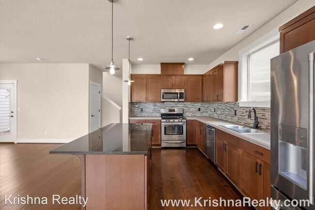 Foto del edificio - 4 br, 2.5 bath House - 14691 NW Orchid Street