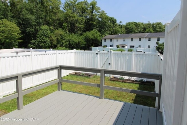 Building Photo - 321 Bluebell Ct