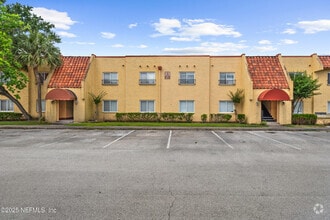 Building Photo - 6552 La Mirada Dr E