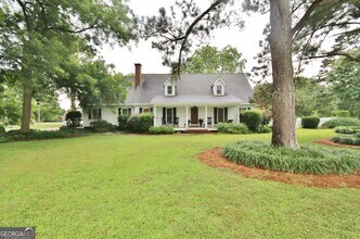 Building Photo - 1001 Brownwood Rd
