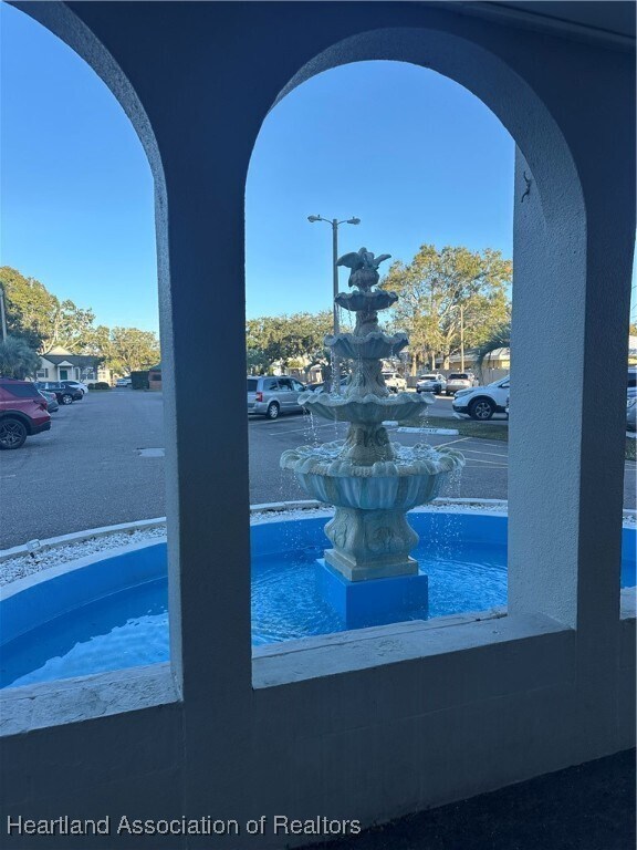 Foto del edificio - 2131 Lakeview Dr