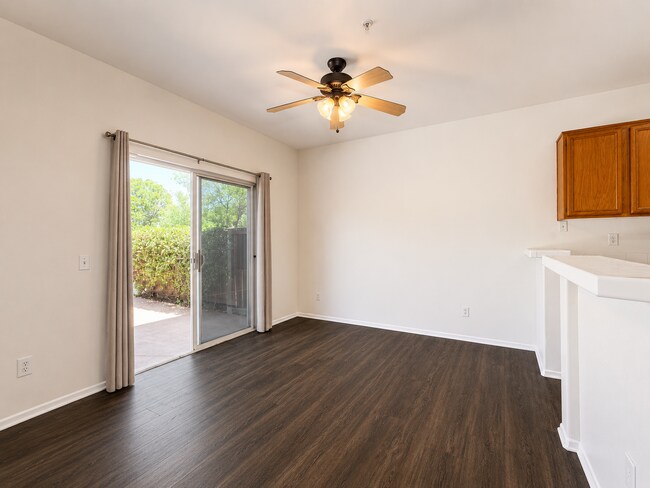 Building Photo - Newly Updated 3 Bedroom Condo in Gated Community in Murrieta