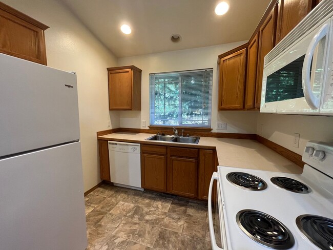 Building Photo - Large Home in Sudden Valley w/ Attached Ga...