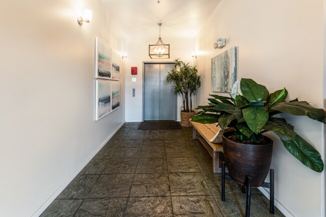 Foto del edificio - 500 Elliott Ave W