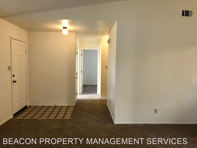 Building Photo - 3 br, 2 bath House - 1317 BURGUNDY COURT