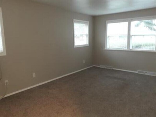 Foto del edificio - 15 Woodmere Ct