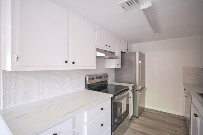 Foto del edificio - 8616 Fireside Dr