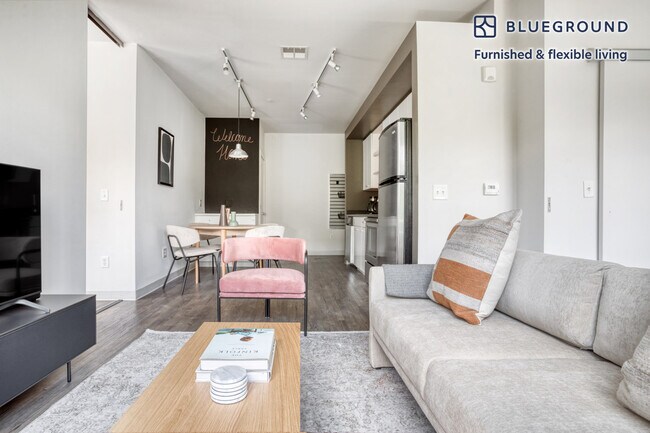 Foto del edificio - 318 I St NE