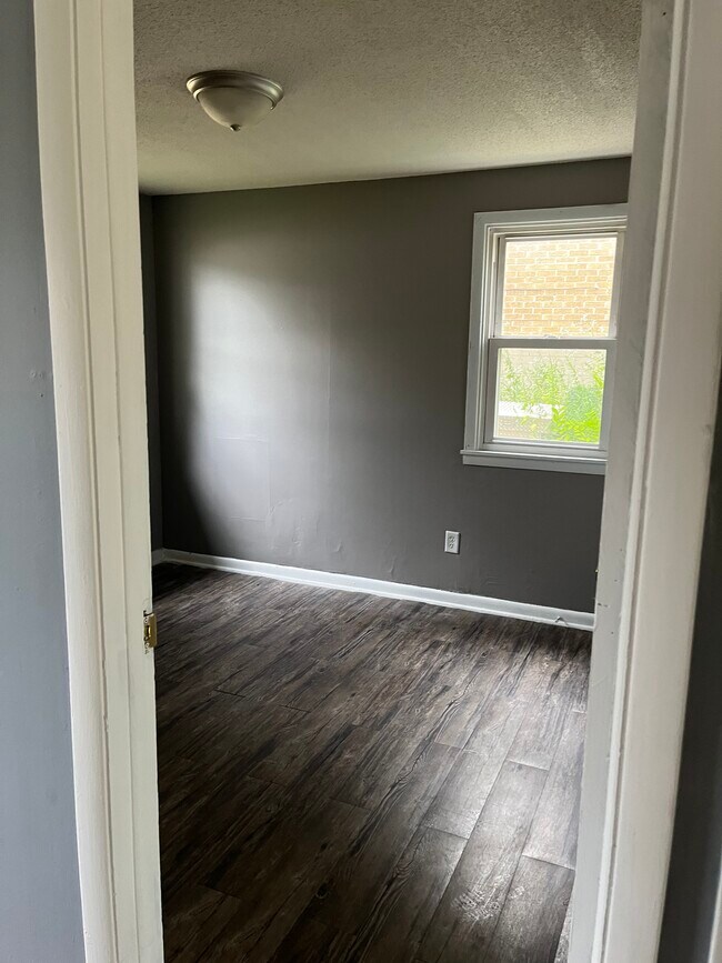 Bedroom 2 - 403 2nd Ave NW