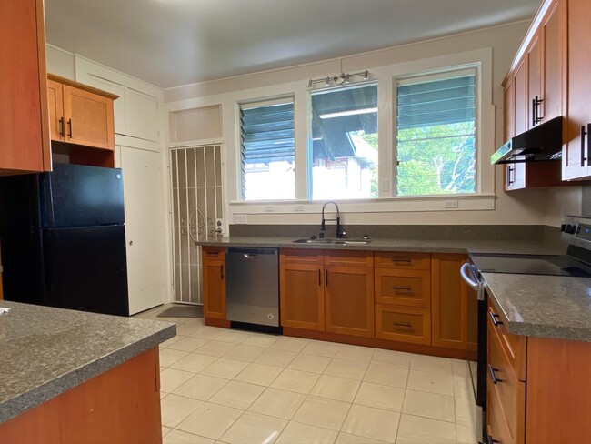 2048 Kakela Dr, Honolulu, Hi 96822 - House Rental In Honolulu, Hi 