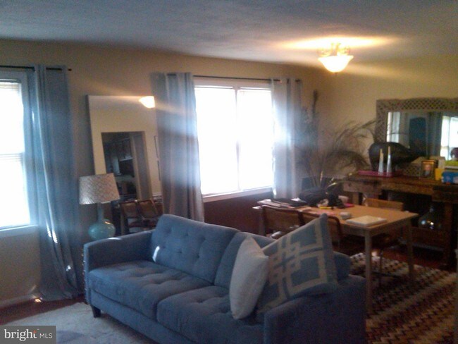 Building Photo - 14 Ramsdell Ct