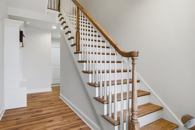 Foto del edificio - Blacksburg, 3 BR / 2.5 BA Available Sept 1st