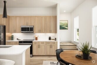 Building Photo - Alexan 505
