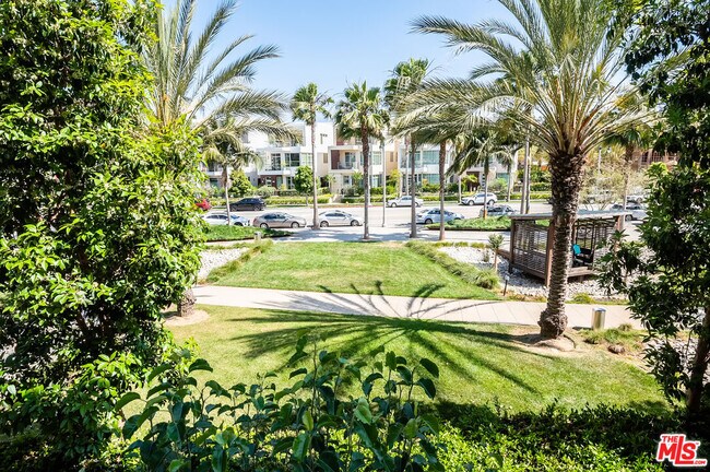Foto del edificio - 12658 Sandhill Ln