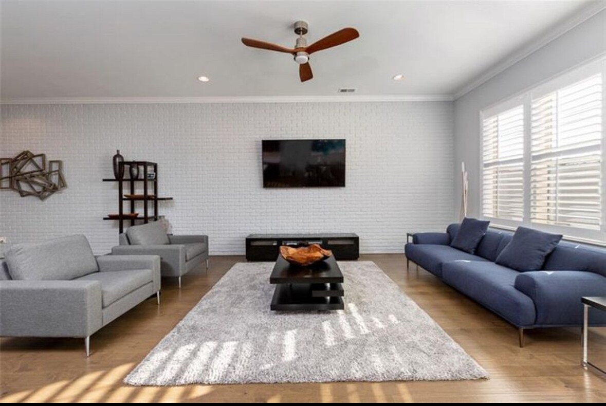 Foto principal - 3458 Fenton Dr