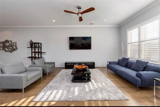 Building Photo - 3458 Fenton Dr Building Photo - 3458 Fenton Dr