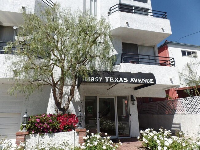 Foto del edificio - 11857 Texas Ave