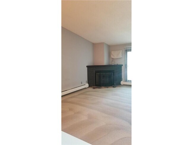 Foto del edificio - 3420 Golfview Dr