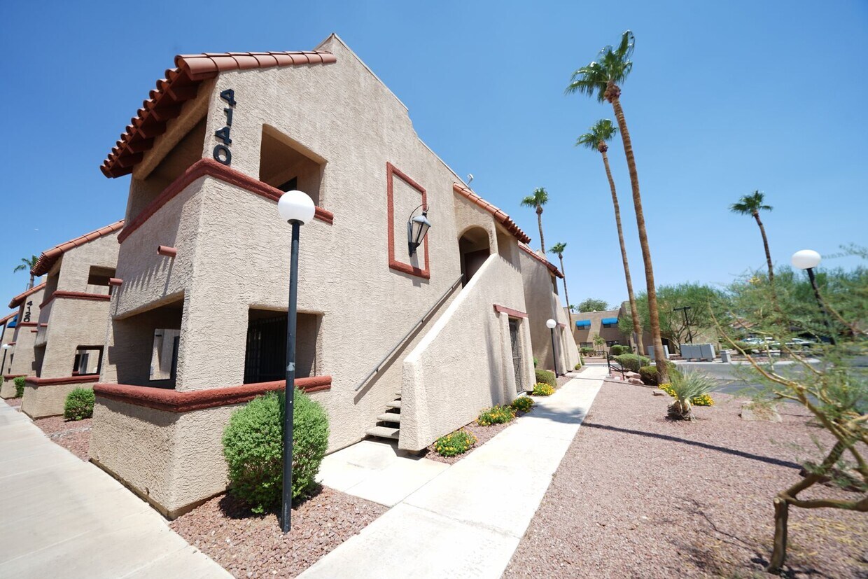 Foto principal - SHOWINGS AVAILABLE NOW