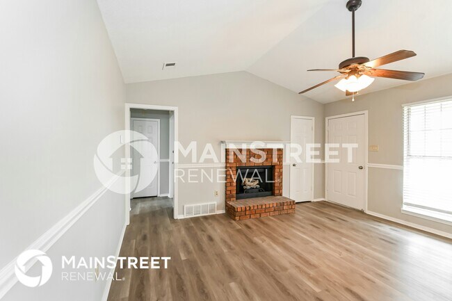 Building Photo - 6643 Magnolia Dr