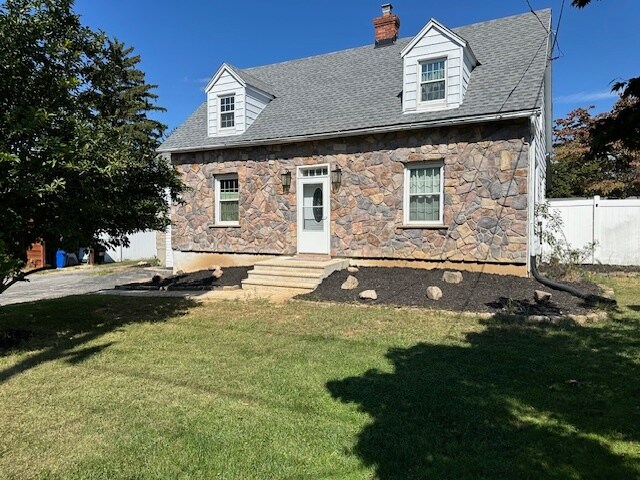 Primary Photo - 3227 Bingen Rd