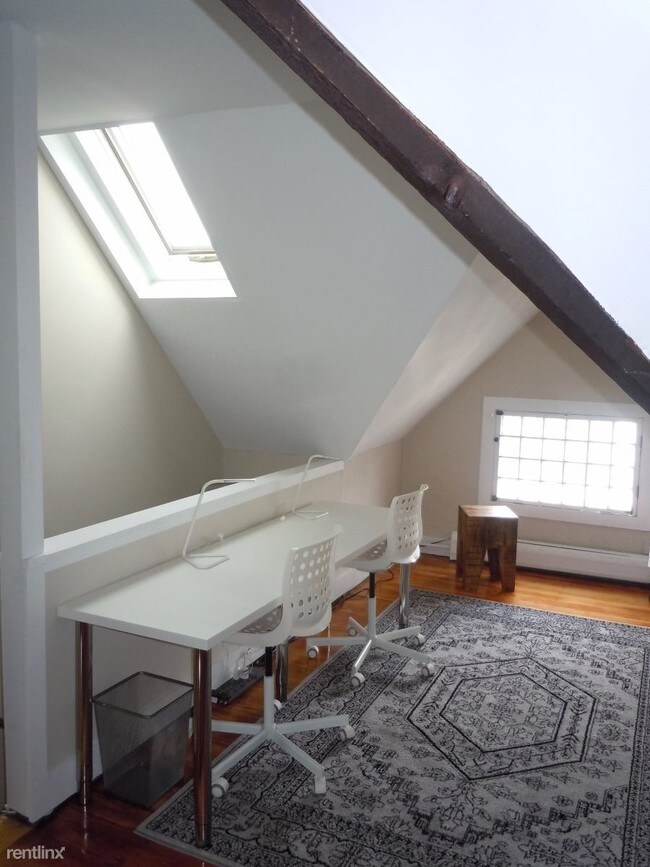 Building Photo - 2 br, 1 bath  - 195 Erie St