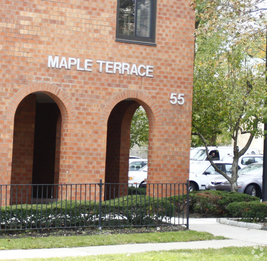 Foto del edificio - Maple Terrace Senior Apartments