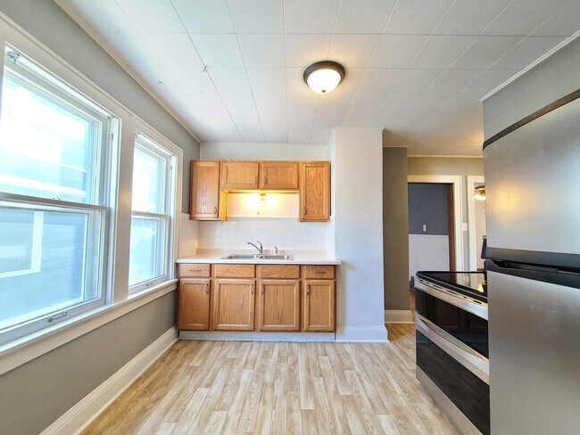 Foto del edificio - 2144 N 63rd St